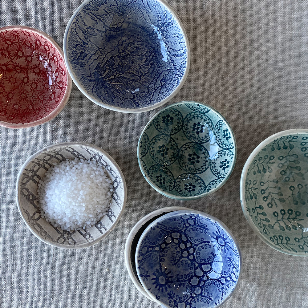 wonkiware_salt_0187_IMG_5739 salt dish round large, mixed pattern